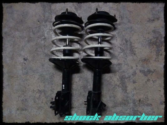 ขายโช๊คอัพพร้อมสปริงโหลด RS-R ใส่ E-car และ CK ทั้งชุดราคา 4,000 บาท