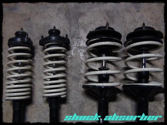 ขายโช๊คอัพพร้อมสปริงโหลด RS-R ใส่ E-car และ CK ทั้งชุดราคา 4,000 บาท