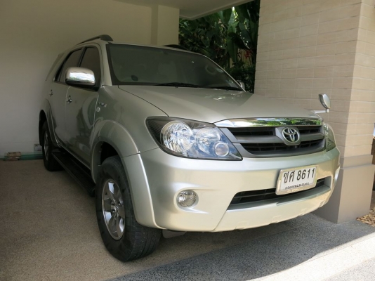 ขาย Toyota Fortuner ปี08 เครื่อง 2.7 ตัว TOP รถเช็ค 0 ตลอดไม่เคยซ่อมข้างนอก ( เปลี่ยนทุกอย่าง ตามระยะเวลาที่ 0 กำหนด ) เป็นรถ หมอ ใช้ ดูและอย่างดี ประวัตดี เรื่องชนไม่ต้องถาม แค่เฉี่ยวยังไม่เคย สภาพสวยกริ๊บ โทร0803355484