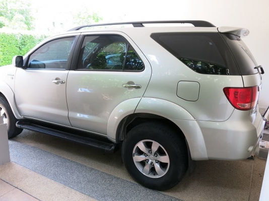 ขาย Toyota Fortuner ปี08 เครื่อง 2.7 ตัว TOP รถเช็ค 0 ตลอดไม่เคยซ่อมข้างนอก ( เปลี่ยนทุกอย่าง ตามระยะเวลาที่ 0 กำหนด ) เป็นรถ หมอ ใช้ ดูและอย่างดี ประวัตดี เรื่องชนไม่ต้องถาม แค่เฉี่ยวยังไม่เคย สภาพสวยกริ๊บ โทร0803355484