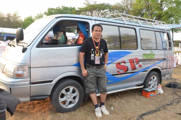 ขายแล้วครับ ไปรับใชนักเรียนที่ชุมแพ