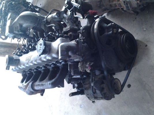 Hino เครื่อง EH700 เพิ่งยกลงครับ ฟิตใหม่เสร็จละคับ