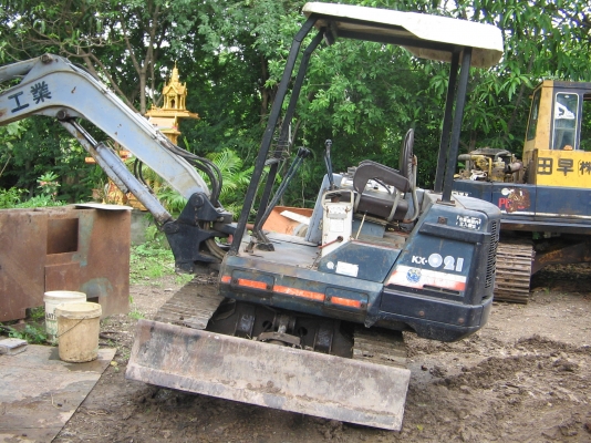ขายด่วน!!!รถขุด คูโบต้า kx-021 ลดราคาเหลือ175,000 บาทครับ