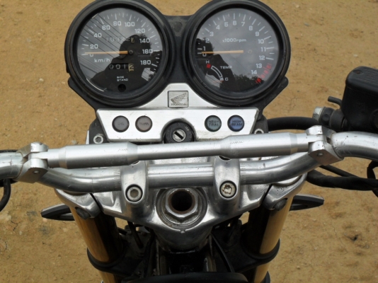 ขาย CB400 ปี93 รถพร้อมใช้ อินวอย+สรรสามิตแท้ ส่งได้ทั่วไทยครับ ขาย CB400 ปี93 รถพร้อมใช้ อินวอย+สรรสามิตแท้ ส่งได้ทั่วไทยครับ