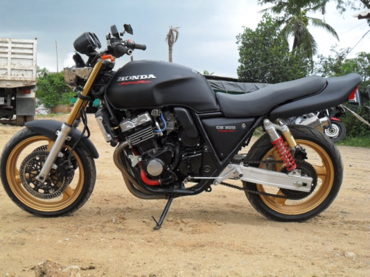 ขาย CB400 ปี93 รถพร้อมใช้ อินวอย+สรรสามิตแท้ ส่งได้ทั่วไทยครับ ขาย CB400 ปี93 รถพร้อมใช้ อินวอย+สรรสามิตแท้ ส่งได้ทั่วไทยครับ