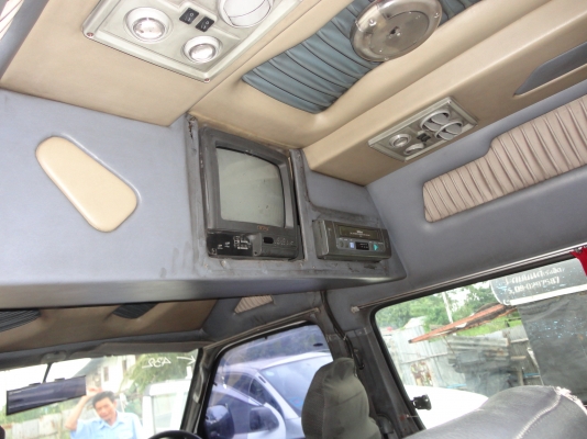 ขายรถตู้โตโยต้าหลังคาสูงปี94 เครื่อง2L ดีเซล เบาะ4แถว