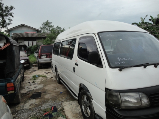 ขายรถตู้โตโยต้าหลังคาสูงปี94 เครื่อง2L ดีเซล เบาะ4แถว