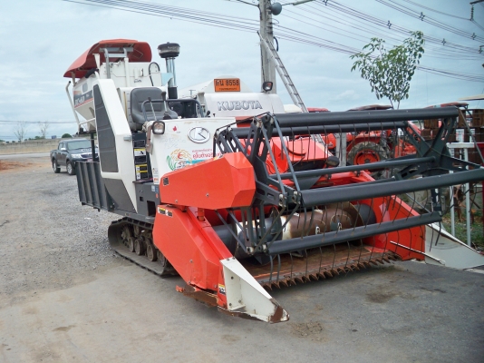 ขายรถเกี่ยว DC-60 Plus