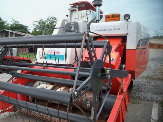 ขายรถเกี่ยว DC-60 Plus