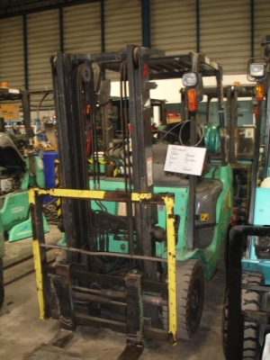 ขายฟอล์คลิฟท์ MITSUBISHI  รุ่นFG15T s/nF25C-50160 ปี 2003 ติด lpg ราคาแสนกว่าๆ