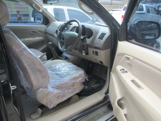 vigo 3.0E MT Prerunner Extra Cab สีดำ ปี2008