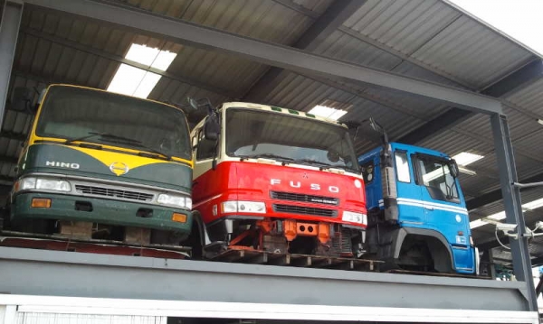 หัวเก๋ง 6/10 ล้อ HINO ISUZU UD FUSO ราคาพิเศษ!!!