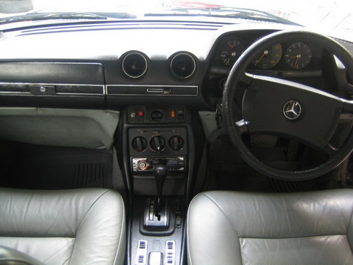 benz 123 ปี83 1J auto GAS LPG