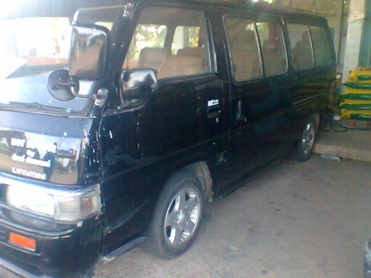 ขายรถตู้นิสสัน สภาพพร้อมใช้งาน  ราคาถูก