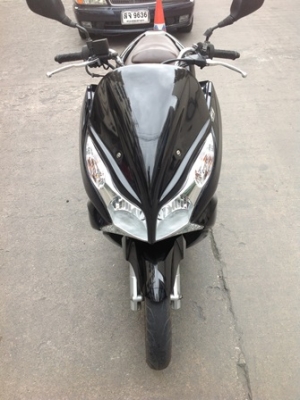 PCX125iมือแรกปี53 ไมล์11,XXXภาษี 57 รถกรุงเทพ