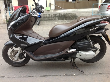 PCX125iมือแรกปี53 ไมล์11,XXXภาษี 57 รถกรุงเทพ