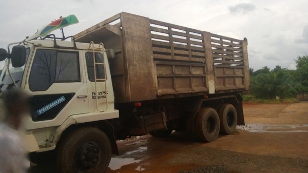 รถมิตซู 10 ล้อดั้ม FN527 - TF 220 แรงม้า สนใจติดต่อ 081 - 6079515 รถมิตซู 10 ล้อดั้ม FN527 - TF 220 แรงม้า สนใจติดต่อ 081 - 6079515