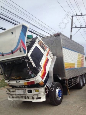 นาทีทองครับ***รถบรรทุก 10 ล้อ ตู้เปียก  ยี่ห้อ ISUZU รุ่น ROCKY