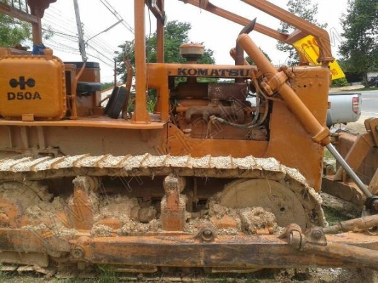 รถแทรกเตอร์ ยี่ห้อ KOMATSU รุ่น D50A