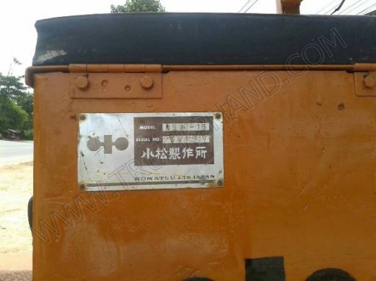รถแทรกเตอร์ ยี่ห้อ KOMATSU รุ่น D50A