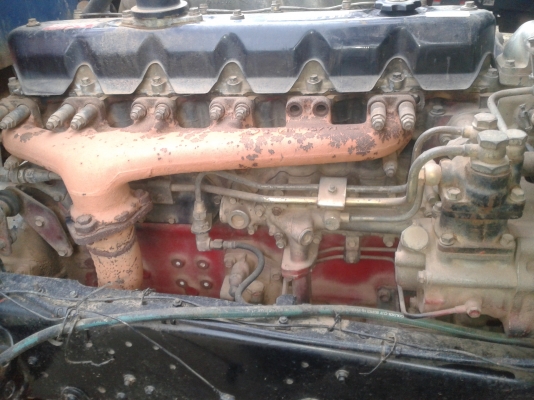 ขายหกล้อบรรทุกรถเกี่ยวข้าว