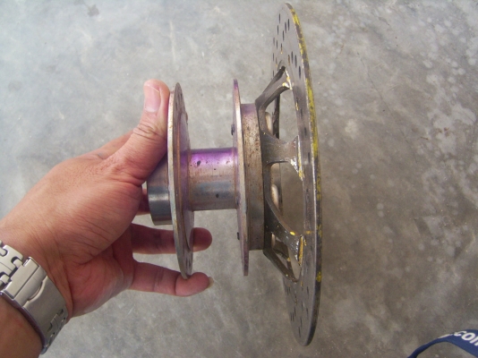 ดุมพร้อมจาน