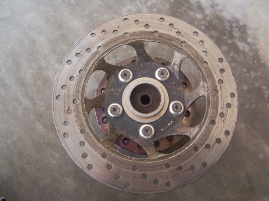 ดุมพร้อมจาน