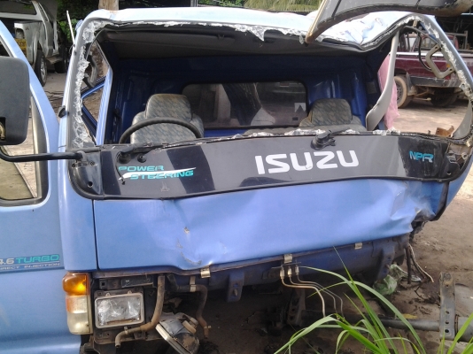 Isuzu NPR หัวรถหัวการ์ตูน URO2 พวงมาลัย หม้อลมเบรค สายเกียร เบาะสวย ประตูขวา