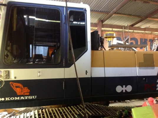 ขายKOMATSU pc 200-5