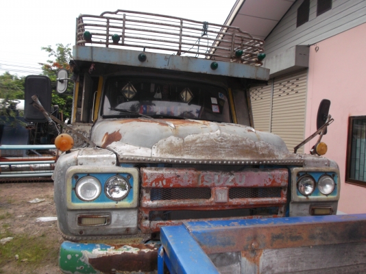 ขายแล้วครับ ขอบคุณพี่่เสือ