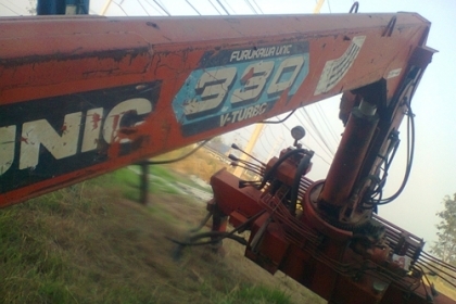 ขายเครนยูนิค หกเหลี่ยม ท้อง V 330 เทอร์โบ เครน 3 ตัน 3 ปลอก 2 ชัก