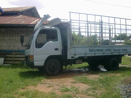 Isuzu NKR110 หัวกาตูนร์ห้างแท้ ยาว 4.3 เมตร