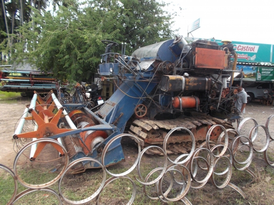 ขายรถเกี่ยวข้าว แรงๆ วิชาญการช่าง (แทรกเตอร์) ขายตามสภาพ