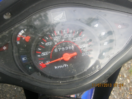 ขายด่วน wave 100 U-Box