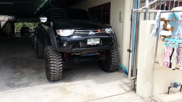 ขายไทรทันปี2011 vx80 หน้าสริงหลังแหนบ แบบเรียบๆ ขายไทรทันปี2011 vx80 หน้าสริงหลังแหนบ แบบเรียบๆ