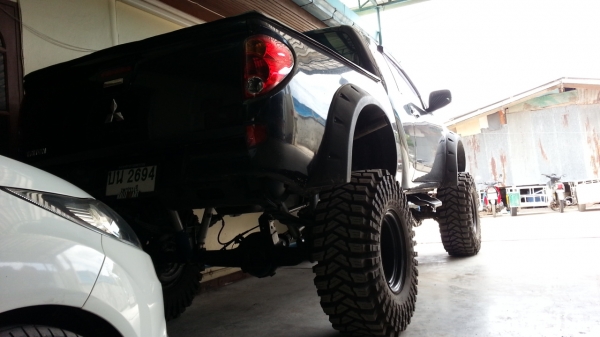 ขายไทรทันปี2011 vx80 หน้าสริงหลังแหนบ แบบเรียบๆ ขายไทรทันปี2011 vx80 หน้าสริงหลังแหนบ แบบเรียบๆ