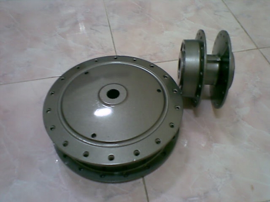 ขายดุมหน้า-หลัง Yamaha มีโอ พีโน แท้ 1 คู่ ราคา700 บาท