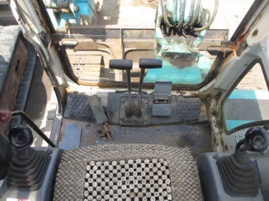 รถเก่านอก pc 40-7 สนใจโทร 082-7211671 อี๊ดสองห้อง