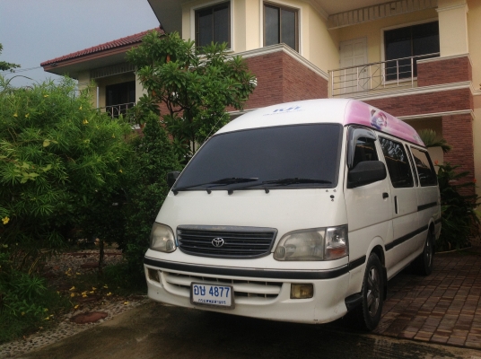 ขายรถตู้ราคาถูก