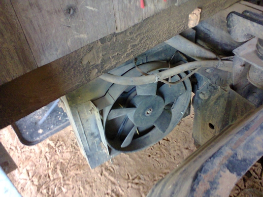 NKR 55E เครื่อง 4JB1  88 แรง เครื่องดี แชชซีสวย ป้ายไม่ติดเวลาครับ