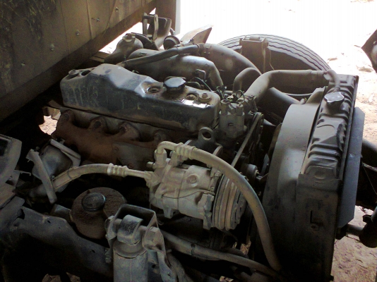 NKR 55E เครื่อง 4JB1  88 แรง เครื่องดี แชชซีสวย ป้ายไม่ติดเวลาครับ