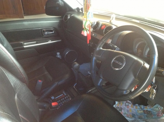 ขาย Isuzu d max super platinum