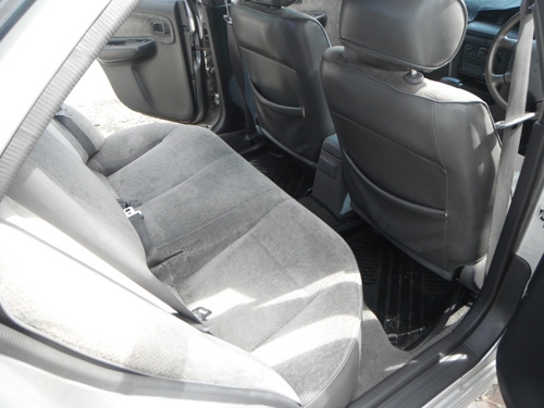 NISSAN SUNNY ปี 95 หัวฉีด สวยเดิม มือเดียว NISSAN SUNNY ปี 95 หัวฉีด สวยเดิม มือเดียว