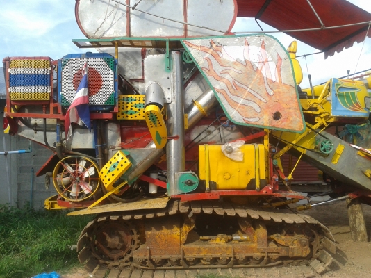 ขายเทนเลอร์10ล้อ1เพลา+รถเกี่ยวอุ้ม2.5ตันไอ้หนุ่มไวไฟ