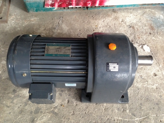 ขายมอเตอร์เกียร์ 3 HP. 380 V อัตราทด 1:15 สภาพใหม่มาก ใช้งานมาน้อย รับประกันคุณภาพ