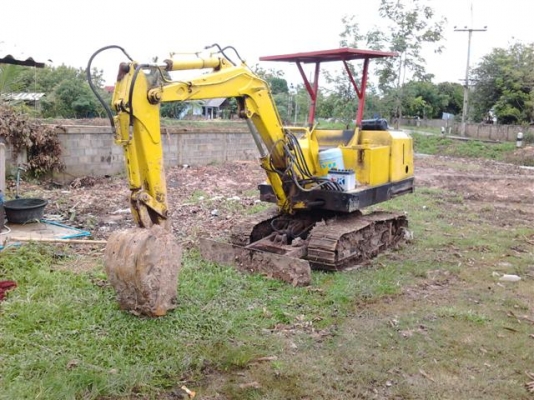 ขายรถแบ็คโฮ PC25 ยี่ห้อ HOKUTO