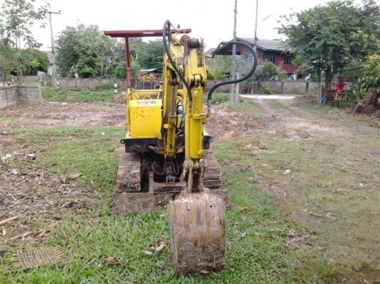 ขายรถแบ็คโฮ PC25 ยี่ห้อ HOKUTO