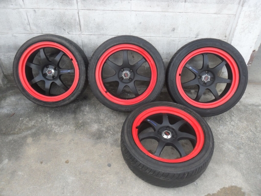 ล้อแม็ก ญี่ปุ่น 17นิ้ว 4รู100 พร้อมยาง สวยๆ 4 ล้อ ราคา 6500 บาท