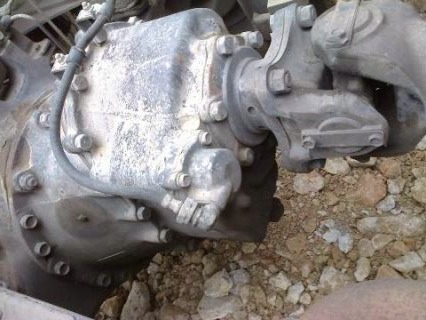 ช่วงล่าง Hino (เมก้า) 2 เพลา ระฆังในตัว รอบเฟืองท้าย 7-41 ครบชุด สวยๆ