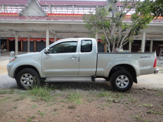 กระจังหน้ารถวีโก้ พรี ปี08 +โช๊คคู่หน้าอีกถูกฟุดฟุด